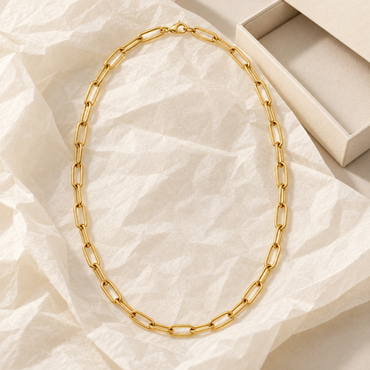 Elongated Link Necklace — gift styling