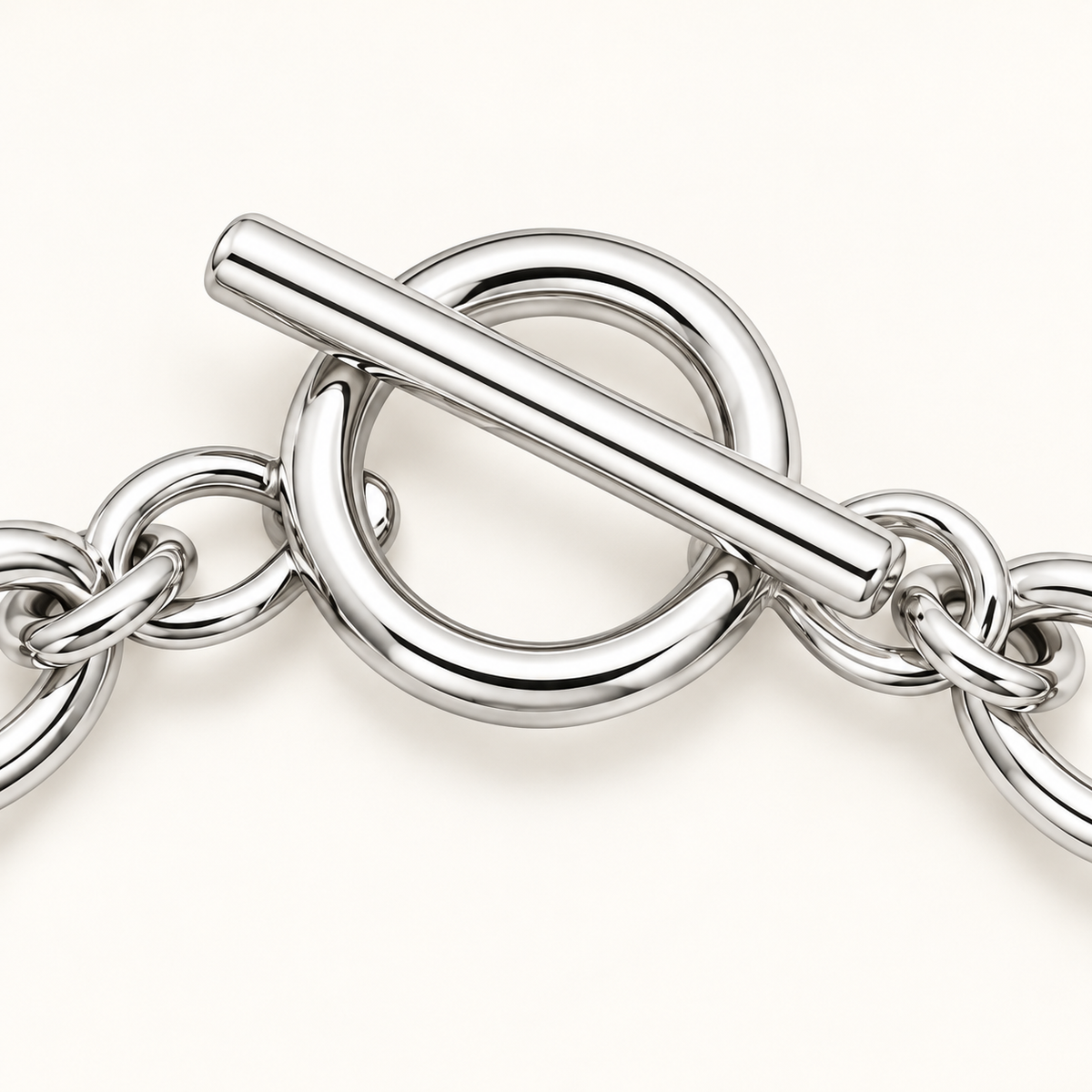 Oval Toggle Bracelet — detail